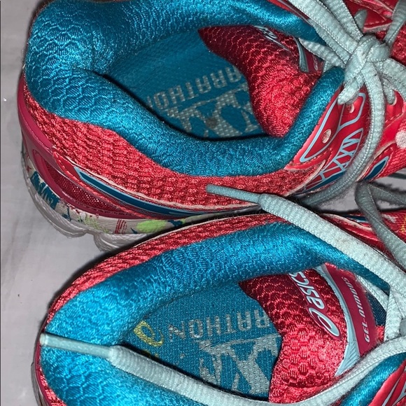 ASICS Gel-Nimbus 16 running sneakers size 7.5 - Picture 7 of 8